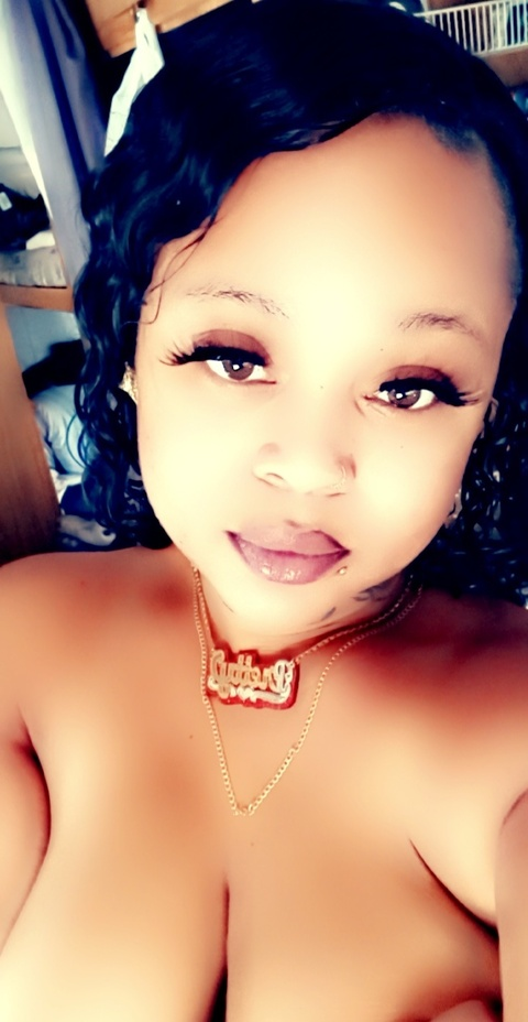 prettyfinesse OnlyFans - Free Access to 32 Videos & 49 Photos Onlyfans Free Access