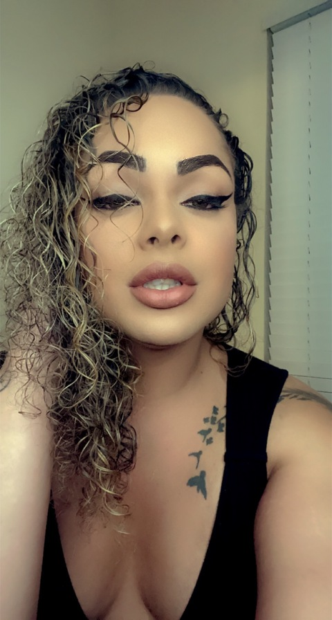 queen_fefe OnlyFans - Free Access to 32 Videos & 49 Photos Onlyfans Free Access