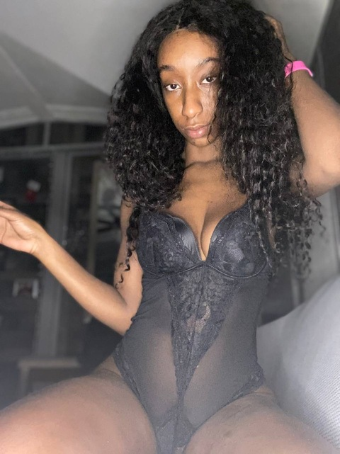 queen_juiciii OnlyFans - Free Access to 295 Videos & 1400 Photos Onlyfans Free Access