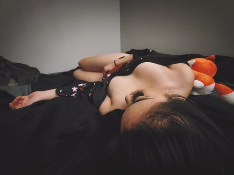queenkitsune OnlyFans - Free Access to 32 Videos & 57 Photos Onlyfans Free Access