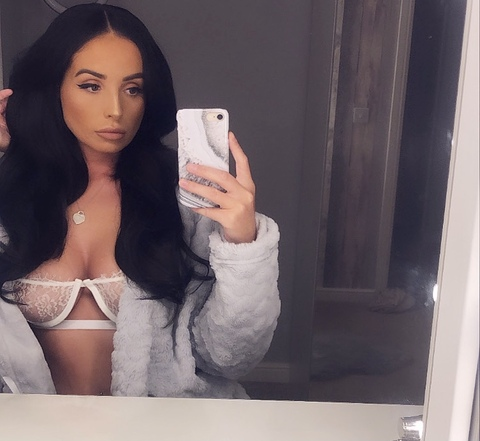 robyn_heyns OnlyFans - Free Access to 32 Videos & 49 Photos Onlyfans Free Access