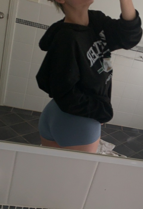 rose.y OnlyFans - Free Access to 32 Videos & 49 Photos Onlyfans Free Access