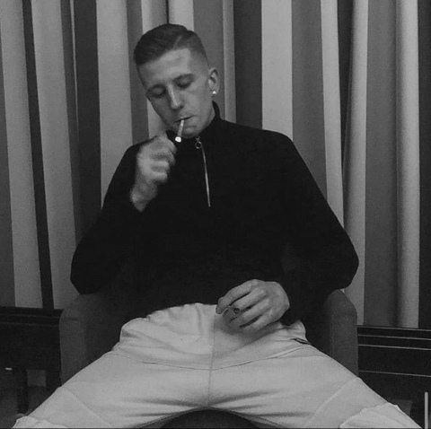 salex OnlyFans - Free Access to 32 Videos & 49 Photos Onlyfans Free Access