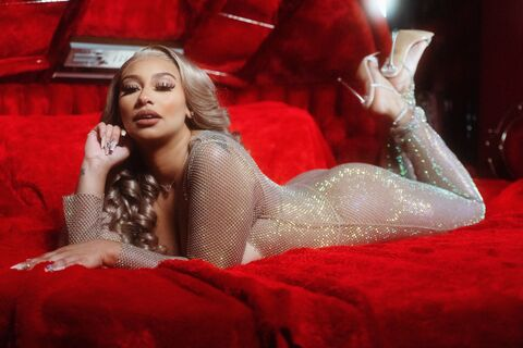 saucyandhoney OnlyFans - Free Access to 32 Videos & 49 Photos Onlyfans Free Access