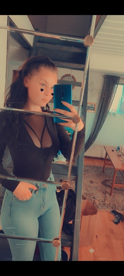 sexylissie OnlyFans - Free Access to 32 Videos & 49 Photos Onlyfans Free Access