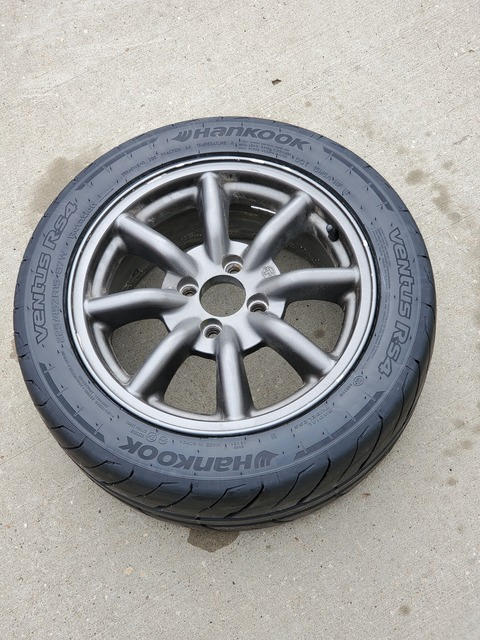 snowwy OnlyFans - Free Access to 32 Videos & 49 Photos Onlyfans Free Access