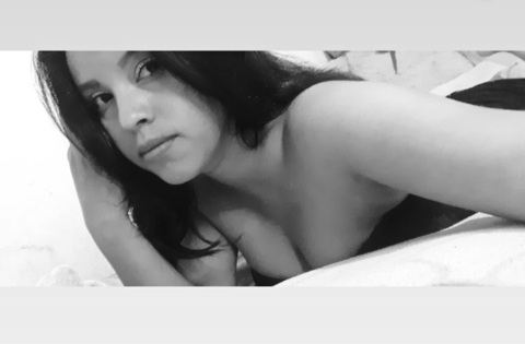 soydira OnlyFans - Free Access to 32 Videos & 49 Photos Onlyfans Free Access