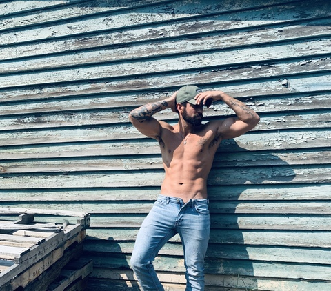 str3lly OnlyFans - Free Access to 32 Videos & 387 Photos Onlyfans Free Access