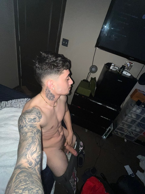 strip4jon OnlyFans - Free Access to 49 Videos & 194 Photos Onlyfans Free Access