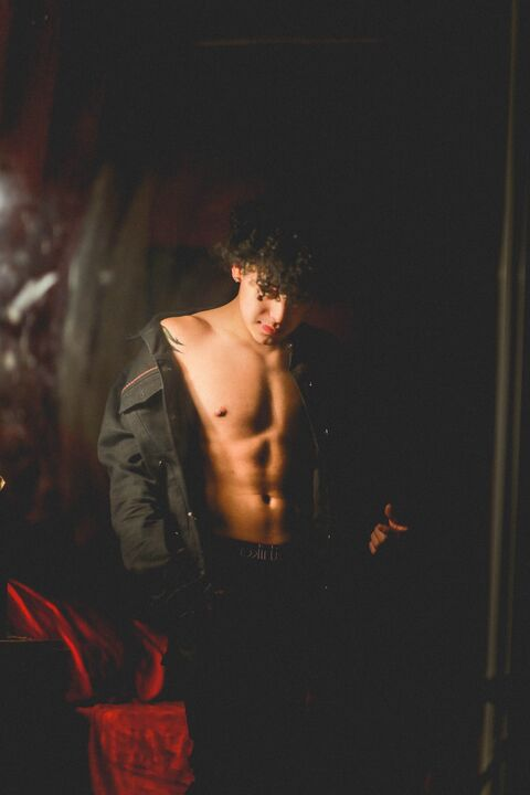 suigenerisxxx OnlyFans - Free Access to 32 Videos & 49 Photos Onlyfans Free Access