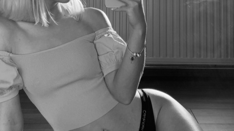 sweetblondedisaster OnlyFans - Free Access to 32 Videos & 49 Photos Onlyfans Free Access