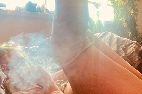 thestonedleaf OnlyFans - Free Access to 32 Videos & 49 Photos Onlyfans Free Access