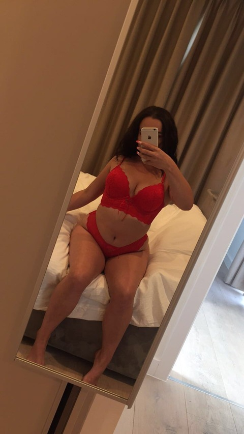 trixie_maexox OnlyFans - Free Access to 32 Videos & 49 Photos Onlyfans Free Access