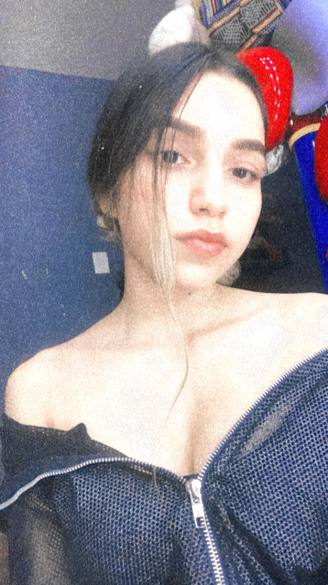 u129567705 OnlyFans - Free Access to 32 Videos & 49 Photos Onlyfans Free Access