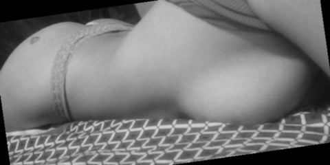 u160165095 OnlyFans - Free Access to 32 Videos & 49 Photos Onlyfans Free Access