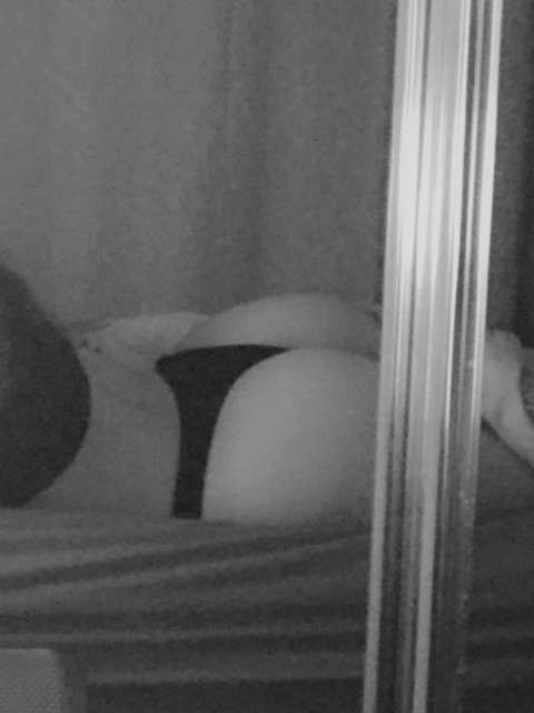 u261742493 OnlyFans - Free Access to 32 Videos & 49 Photos Onlyfans Free Access