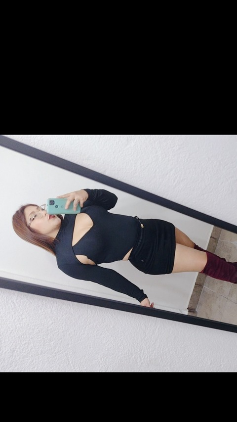 u271054980 OnlyFans - Free Access to 32 Videos & 49 Photos Onlyfans Free Access