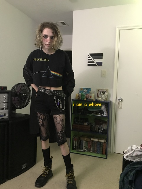 verytinyheart OnlyFans - Free Access to 32 Videos & 49 Photos Onlyfans Free Access