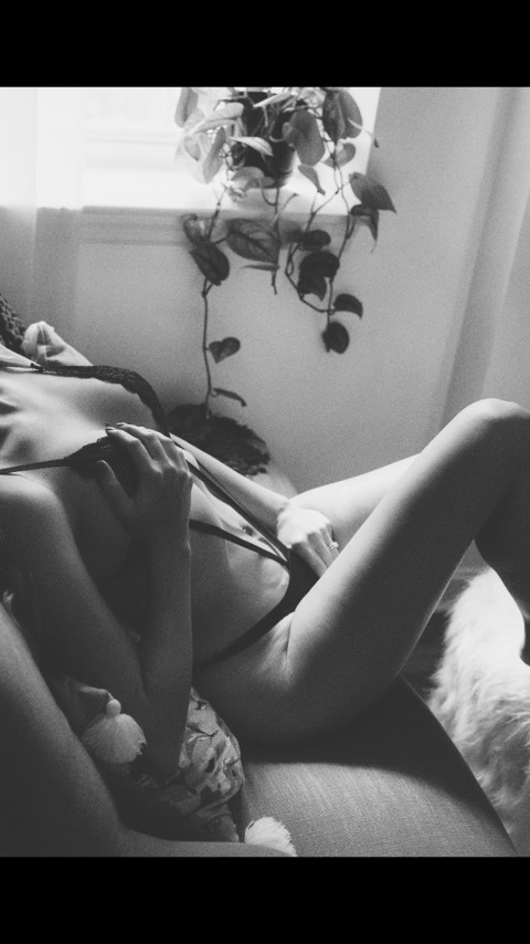 vkaleen OnlyFans - Free Access to 32 Videos & 49 Photos Onlyfans Free Access