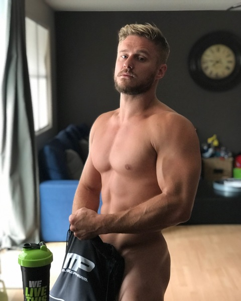 wayne_skiv04_ OnlyFans - Free Access to 34 Videos & 149 Photos Onlyfans Free Access