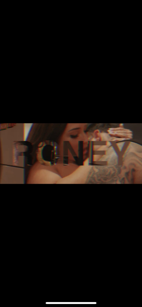 whereisroney OnlyFans - Free Access to 32 Videos & 49 Photos Onlyfans Free Access